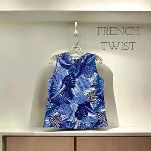 NWOT French Twist, Tropical Leaf Print Blue Sleeveless Camisole, Small